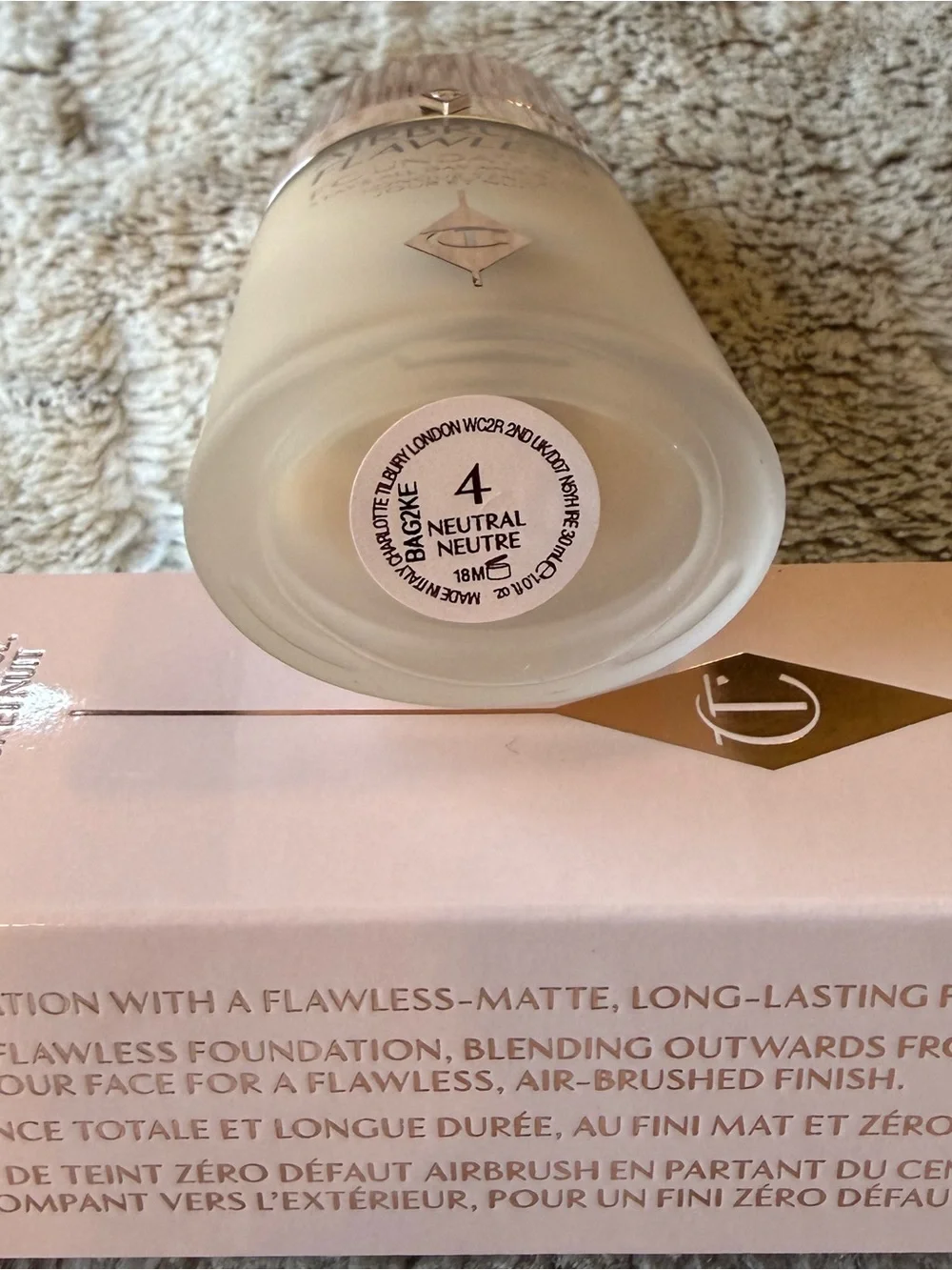 NEW💖CHARLOTTE TILBURY 4 NEUTRAL Airbrush Flawless Longwear Foundation